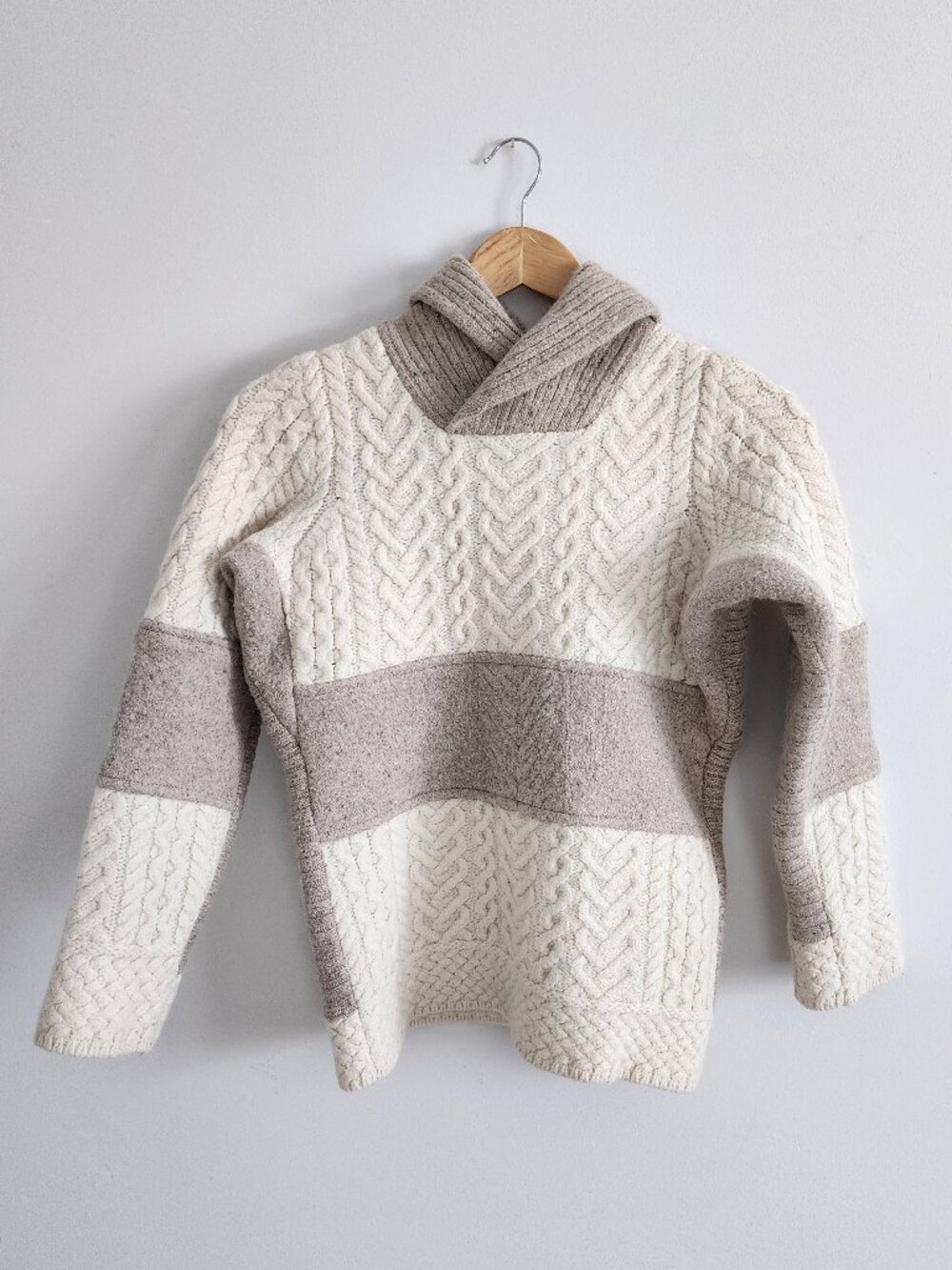 Knit wool sweater womens size S